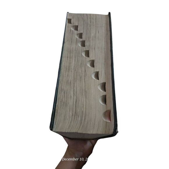 Taber's cyclopedic medical dictionary by F.A. Davis - Picture 2 of 5